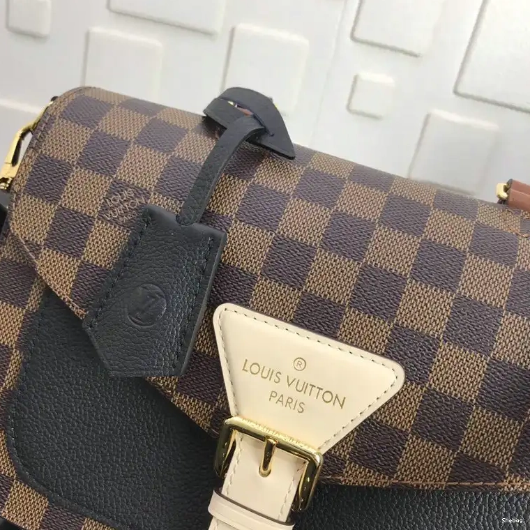 Bags 208B570047 LV 0603